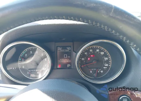 2011 Jeep Grand Cherokee Limited from USA, damaged, VIN 1J4RR5GTXBC734781